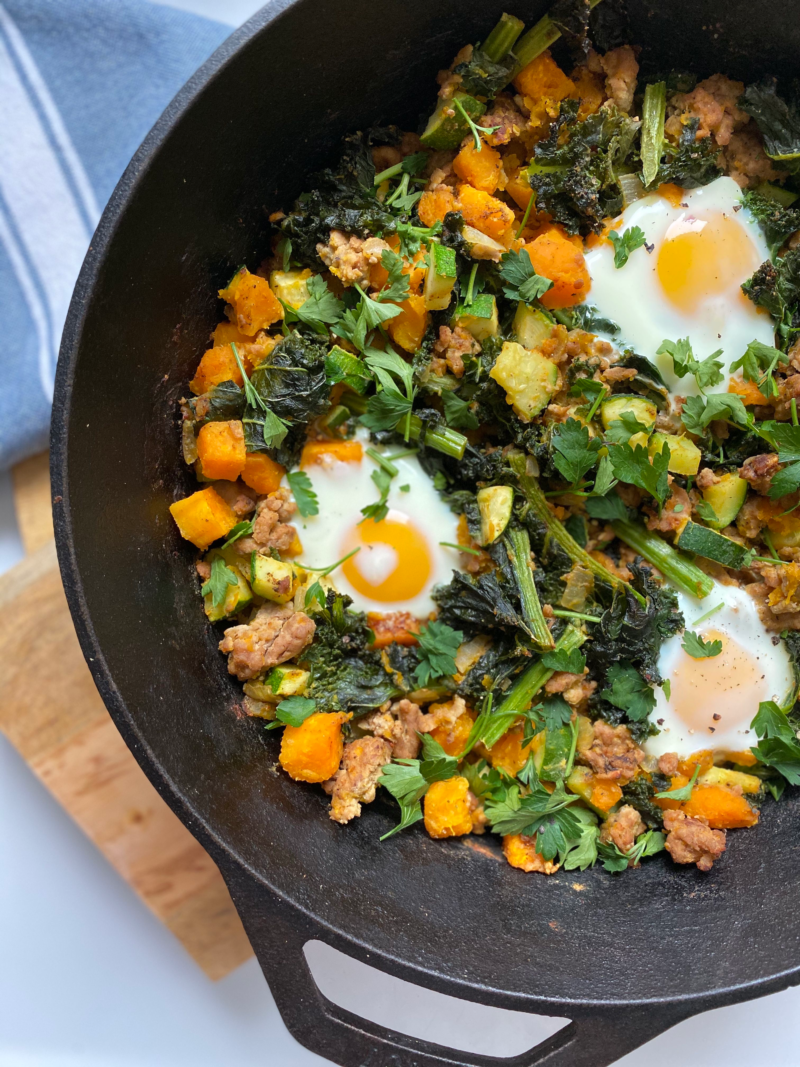 Healthy low-carb breakfast hash