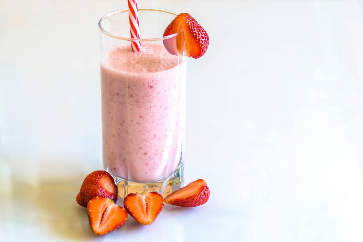 strawberry cheesecake protein smoothie high protein smoothie for women over 40